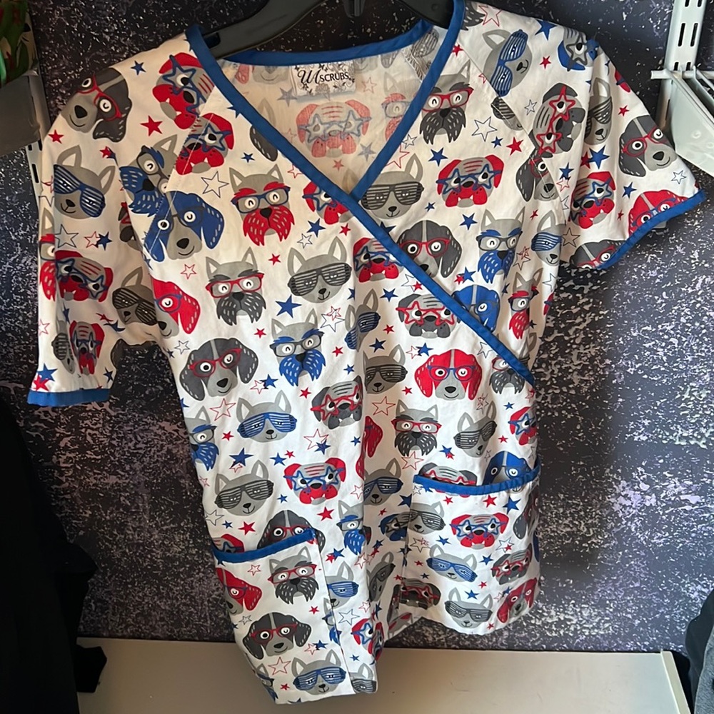Tie back 4th of July dogs scrubs
